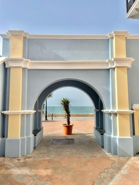 Gatu Sherry, Junto Puerto Deportivo Y Playa " Preferente Mayores De 25 Anos Y Familias " El Puerto de Santa María Zewnętrze zdjęcie